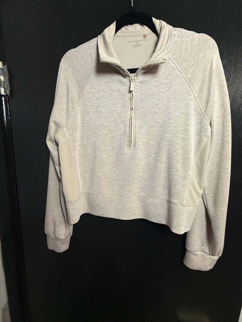 TravisMathew Womens M Heather Oatmeal Quarter Zip Pullover Golf Athleisure